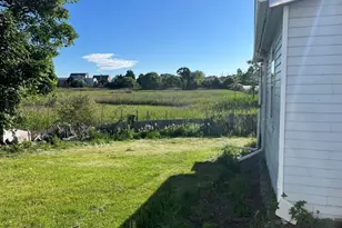 576 Sea St, Quincy, MA 02169 - Photo 1
