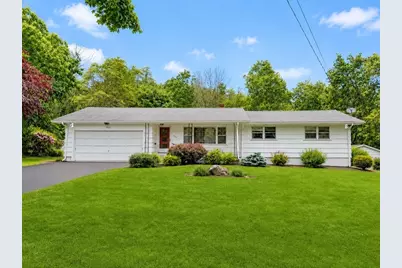 822 Whitman St, Hanson, MA 02341 - Photo 2