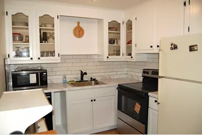 1323 Worcester Rd #F2, Framingham, MA 01701 - Photo 2