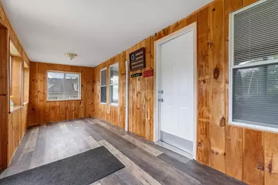 11 Everett Ave, Webster, MA 01570 - Photo 8