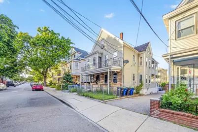39 Derby St, Somerville, MA 02145 - Photo 2
