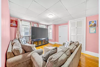 39 Derby St, Somerville, MA 02145 - Photo 8