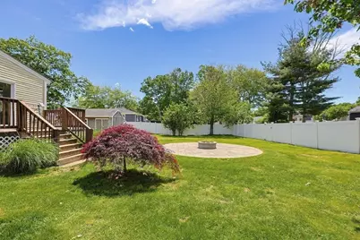 32 Johnson St, North Attleboro, MA 02760 - Photo 22