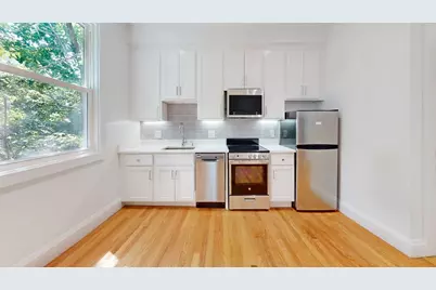 21 Regent Cir #3, Brookline, MA 02445 - Photo 6