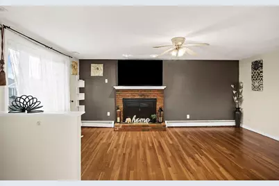 52 Augustus St, Revere, MA 02151 - Photo 8
