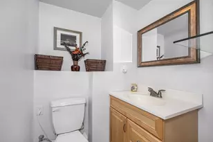 8 Avery St, Wilmington, MA 01887 - Photo 36