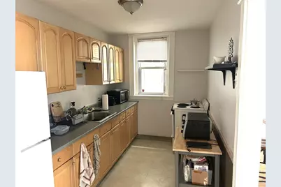 211 Saint Paul St #2, Brookline, MA 02446 - Photo 4