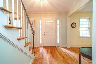 84 Greenwich Rd, East Longmeadow, MA 01028 - Photo 2