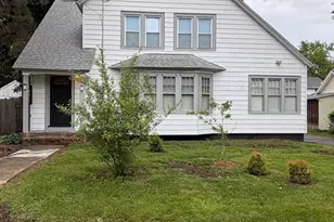 16 Fenimore Blvd, Springfield, MA 01108 - Photo 2