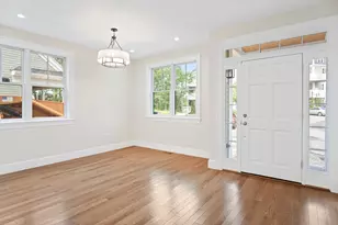 18 Talbot Ln, Reading, MA 01867 - Photo 4