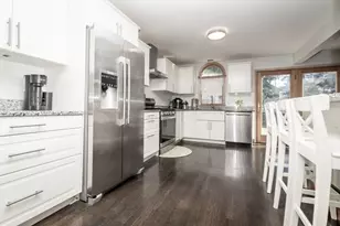 592 Mountain Ave, Revere, MA 02151 - Photo 8