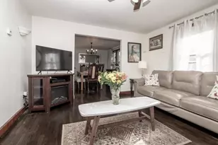 592 Mountain Ave, Revere, MA 02151 - Photo 4