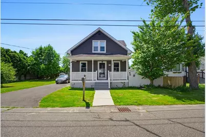 63 Stedman St, Chicopee, MA 01013 - Photo 2