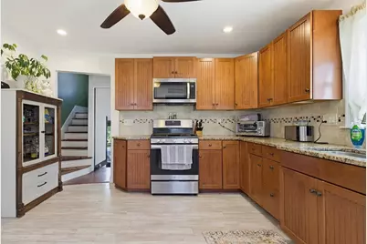 63 Stedman St, Chicopee, MA 01013 - Photo 8