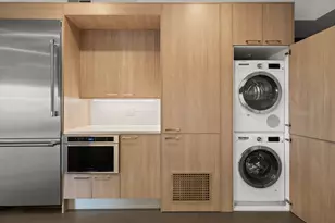 410 W Broadway, Boston, MA 02127 - Photo 8