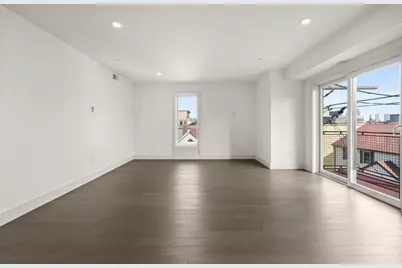 410 W Broadway #305, Boston, MA 02127 - Photo 4
