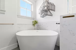 284 Bunker Hill St, Boston, MA 02129 - Photo 22