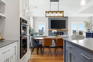 284 Bunker Hill St, Boston, MA 02129 - Photo 10