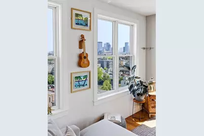 284 Bunker Hill St #5, Boston, MA 02129 - Photo 16
