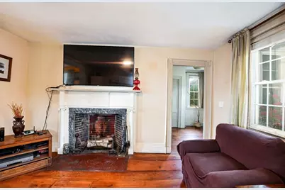 16 Middle St, Fairhaven, MA 02719 - Photo 10