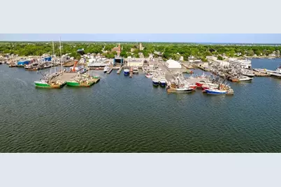 16 Middle St, Fairhaven, MA 02719 - Photo 30