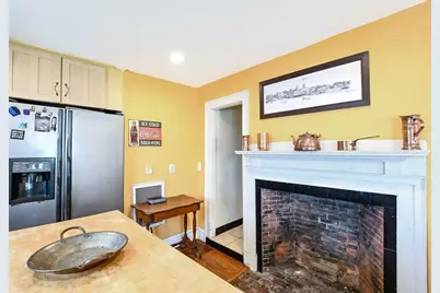 16 Middle St, Fairhaven, MA 02719 - Photo 6