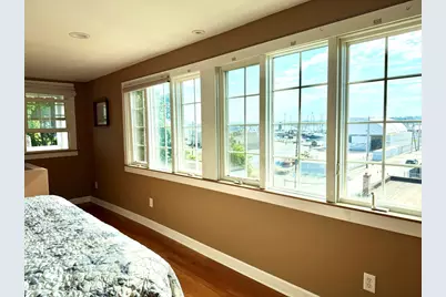 16 Middle St, Fairhaven, MA 02719 - Photo 16