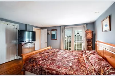 16 Middle St, Fairhaven, MA 02719 - Photo 20