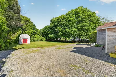 133 Sycamore St, Fairhaven, MA 02719 - Photo 10