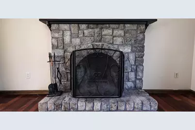 428 Michael Sears Rd., Belchertown, MA 01007 - Photo 12