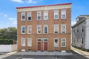 16 Leavitt St, Salem, MA 01970 - Photo 1