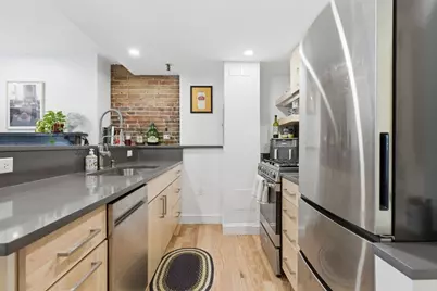 4 Derne St #2, Boston, MA 02114 - Photo 12