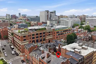 4 Derne St, Boston, MA 02114 - Photo 26