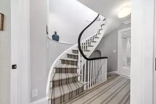 5 Wallace Ct, Boston, MA 02129 - Photo 4