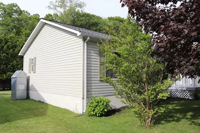48 Songbird Ln, Tiverton, RI 02878 - Photo 10