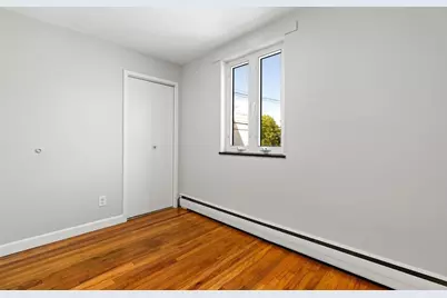 121 Warren St #4, Watertown, MA 02472 - Photo 16