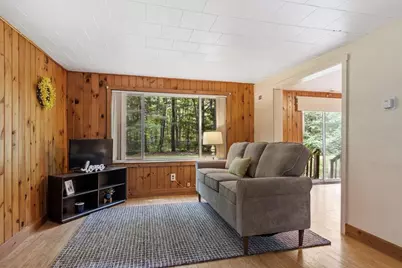 42 Fuller Ave, Lancaster, MA 01523 - Photo 6