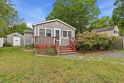 38 Agawam Lake Shore Dr, Wareham, MA 02571 - Photo 2