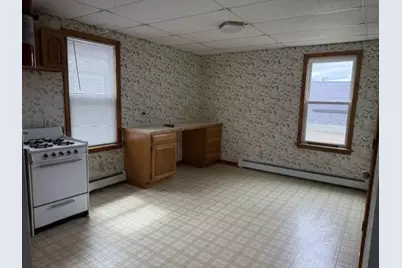 19 Lexington #2E, Fall River, MA 02723 - Photo 4
