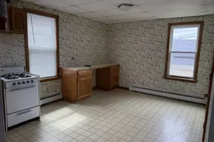 19 Lexington, Fall River, MA 02723 - Photo 4