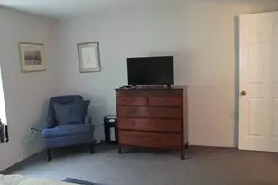 600 Ridgefield Cir, Clinton, MA 01510 - Photo 22