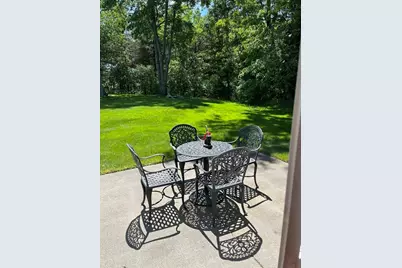 600 Ridgefield Cir #A, Clinton, MA 01510 - Photo 4