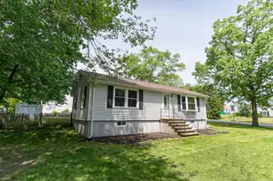 70 McDonald Rd, Wilmington, MA 01887 - Photo 2