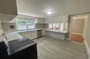 99 Homestead Cir, Hamilton, MA 01982 - Photo 8