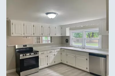 99 Homestead Cir, Hamilton, MA 01982 - Photo 6