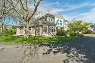8 Oakmont Dr, Wareham, MA 02532 - Photo 2