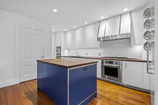1 W Hill Pl, Boston, MA 02114 - Photo 8