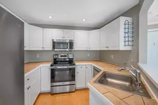 1 Riverview Blvd, Methuen, MA 01844 - Photo 24