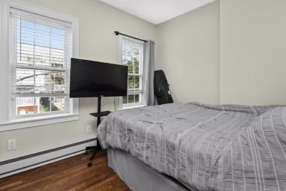35 Swallow St #2, Boston, MA 02127 - Photo 4