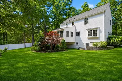 19 Short St, Franklin, MA 02038 - Photo 4